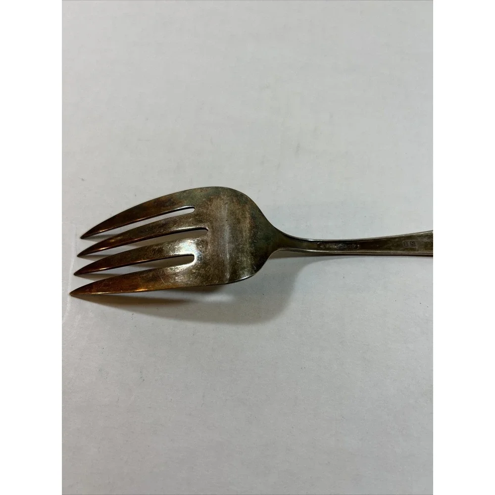 William Rogers IS With Star Silver Serving Fork‎
